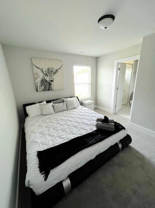 Brand New Build 10 Min- Uptown Villa Charlotte Exterior foto