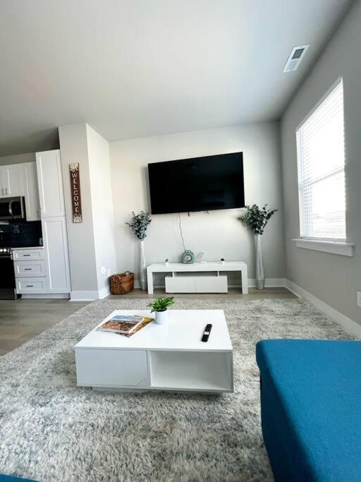 Brand New Build 10 Min- Uptown Villa Charlotte Exterior foto