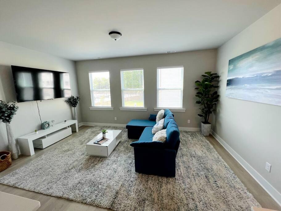 Brand New Build 10 Min- Uptown Villa Charlotte Exterior foto