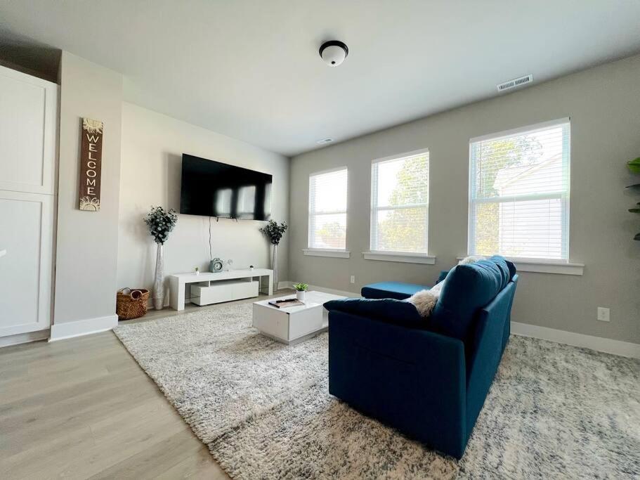 Brand New Build 10 Min- Uptown Villa Charlotte Exterior foto