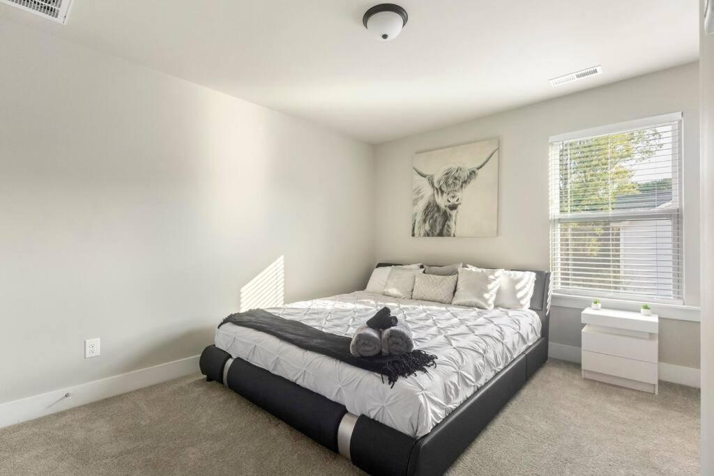 Brand New Build 10 Min- Uptown Villa Charlotte Exterior foto